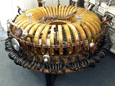 Курс лекцій з концепції стелараторів прочитають українським студентам провідні науковці світу  