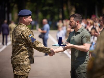68 офіцерів ЗСУ та Нацгвардії, які навчалися в Національному університеті оборони, мають звання Героя України — Президент України  
