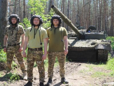 Адреналін під час штурмів зашкалює — танкісти окремої десантно-штурмової бригади про танкові бої  
