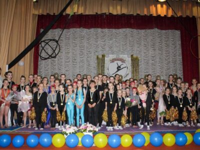 Як юні артисти цирку з Бердичева допомагають нашим захисникам  