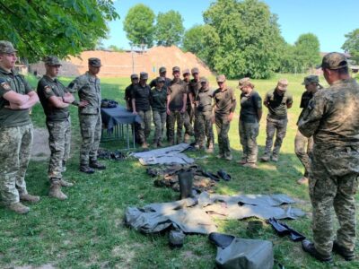 Предмет із захисту від зброї масового ураження в умовах сучасної війни набуває нового змісту — переконані у Звягельському ліцеї  