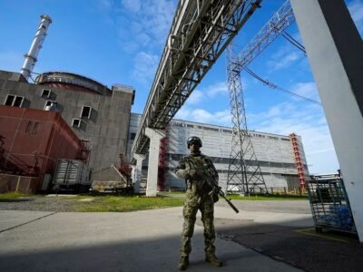 Біля чотирьох енергоблоків ЗАЕС російські війська розмістили техніку з вибухівкою  