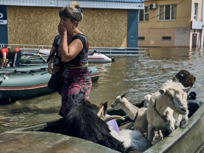 На всіх рівнях держави та місцевої влади працюємо, щоб урятувати якнайбільше людей із затоплених районів — Володимир Зеленський  