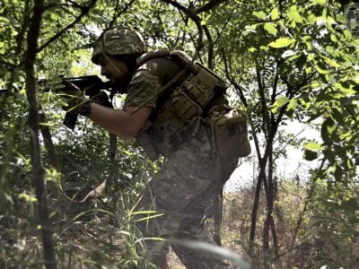 Ворог зосереджує всі зусилля на недопущенні просування наших військ на Запорізькому та Херсонському напрямках