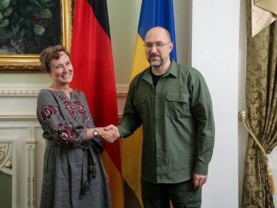 Денис Шмигаль обговорив актуальні питання співпраці з пані послом Німеччини в Україні Анкою Фельдгузен