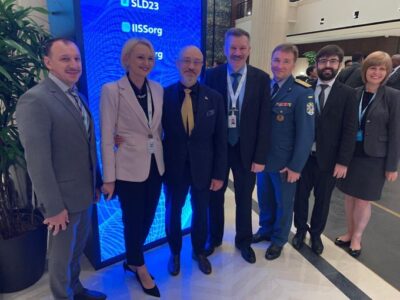 Олексій Резніков подякував українській делегації за просування національних інтересів на форумі у Сінгапурі  