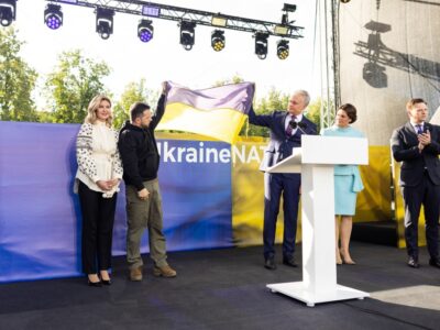 Українські прапори на литовських вулицях доводять: ми вже союзники – Володимир Зеленський  