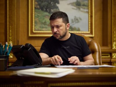 Володимир Зеленський провів телефонну розмову з Президентом Гвінеї-Бісау Умару Сісоку Ембало  