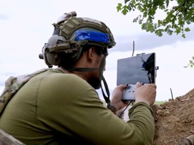 Українські воїни перетворили на брухт новітній російський танк «Владімір»  