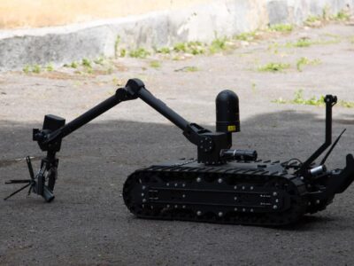 Спеціальних роботів-розміновувачів планують передати американці вінницьким рятувальникам  