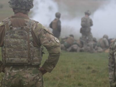 У Британії інструктори з Нової Зеландії навчають воїнів ЗСУ тактичної медицини  