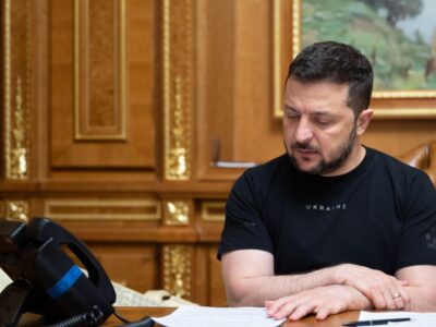 Володимир Зеленський обговорив з Прем’єр-міністром Швеції оборонну підтримку України  