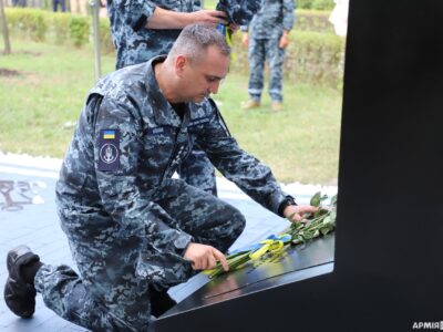 У Києві відкрили пам’ятний знак загиблим воїнам ВМС ЗС України  