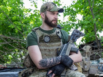 За один день ми знищили шість КамАЗів та два БТРи з «вагнерівцями» — військовий про бої під Бахмутом  