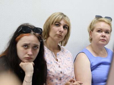 У Координаційному штабі відбулася зустріч з родинами воїнів, які зникли безвісти чи потрапили в полон на Луганщині