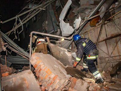 У ДСНС показали наслідки нічного ракетного удару по Харкову  