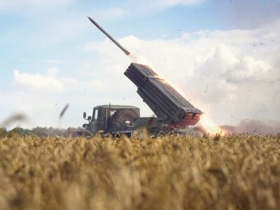 Сили оборони стримують наступ ворога в районі Мар’їнки та Красногорівки  