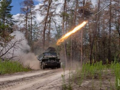 На фронті близько 30 бойових зіткнень за добу  