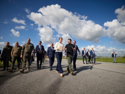 Президент України ознайомився з програмою підготовки українських льотчиків на F-16 в Данії  