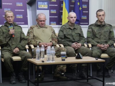 Триразове харчування, восьмигодинний сон, стоматкабінет: як утримують полонених окупантів  