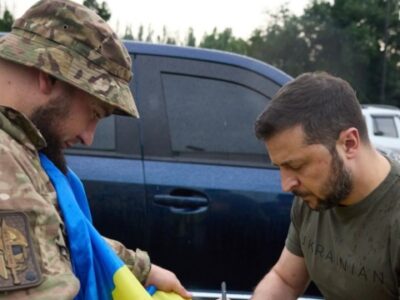 Володимир Зеленський поспілкувався з тероборонцями, які воювали біля Бахмута
