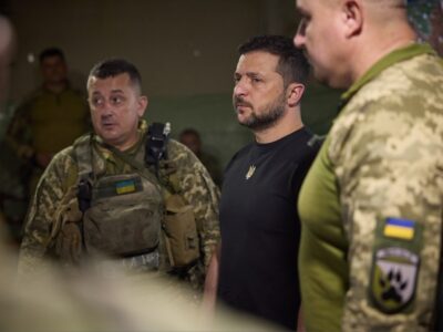 Володимир Зеленський відвідав командний пункт 10-го армійського корпусу, який діє на Мелітопольському напрямку