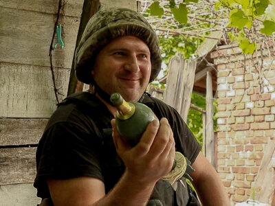 Морпіх-мінометник «Дядя» «зажмурює» рашистів біля Авдіївки і мріє… про новий міномет  