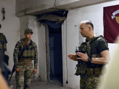 На Куп’янському та Лиманському напрямках наші війська щоденно зривають плани ворога щодо прориву нашої оборони — Олександр Сирський  