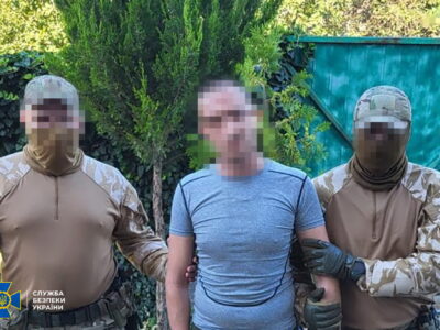Затримано пособника окупантів, який «передав» ворогу Херсонську філію Укрпошти  