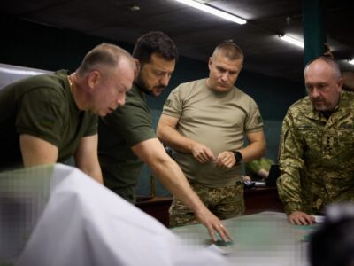 Президент побував у бойових бригадах, які ведуть наступальні дії на Бахмутському напрямку  