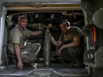 Президент Володимир Зеленський: Україна повертає своє!  