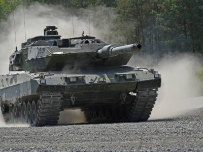 Швеція передала Україні партію танків Stridsvagn 122  