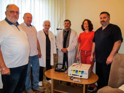 Військові медики отримали сучасний хірургічний пристрій для лікування хворих  