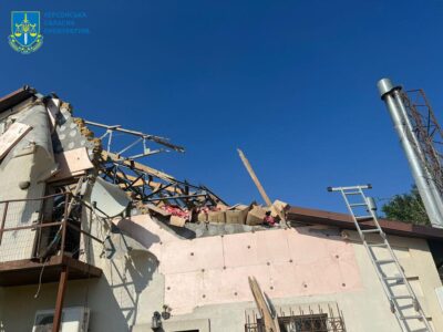 Обстріли Херсонщини військами держави-агресора з різних видів озброєння — прокурори фіксують наслідки  