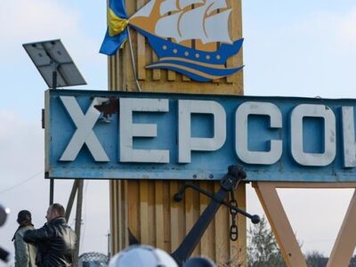 Зранку війська рф знову обстріляли Херсон  