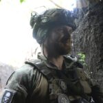 Метрів за п’ятдесят з’явилася ворожа БМП. Я  стріляю зі «спайка», влучаю в башту…