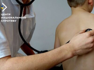 Противник продовжує проводити примусові медогляди українських дітей на ТОТ  