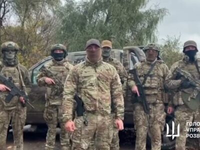 Спецпризначенці ГУР МОУ передали кошти від волонтерів для поранених бойових побратимів  