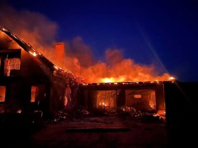 На Харківщині окупанти завдали удару по Куп’янську: спалахнула пожежа  