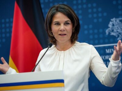 Голова МЗС Німеччини закликала союзників зміцнити зимовий захисний щит для України  