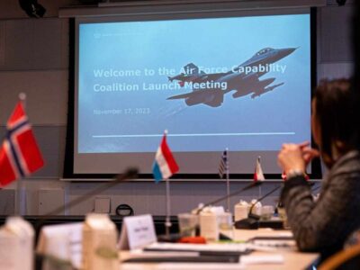 На крок ближче до F-16: Олександр Павлюк взяв участь у конференції за участю західних партнерів  