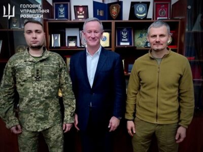 Кирило Буданов та адмірал Уільям МакРейвен обговорили ситуацію на фронті  