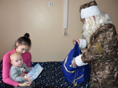 У Запоріжжі маленькі пацієнти отримали солодкі подарунки від Сергія Наєва  