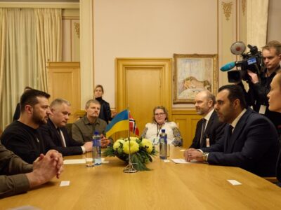 Володимир Зеленський розповів спікеру парламенту Норвегії про потреби українських воїнів  