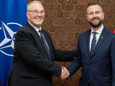 Міністр оборони Канади подякував Польщі за сприяння в наданні військової та гуманітарної допомоги Україні  