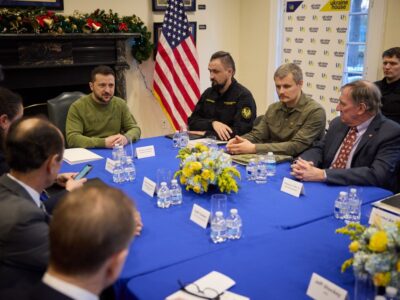Президент України зустрівся з керівниками оборонних компаній США  