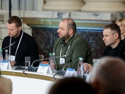 Ключові напрями роботи з місцевою владою: Рустем Умєров взяв участь у засіданні  