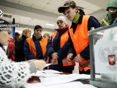 На ТОТ ворог шукає фейкових спостерігачів для «виборів президента»