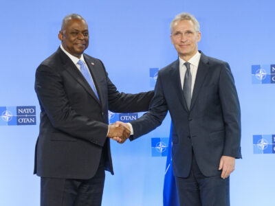 Генсек НАТО і глава Пентагону обговорили виробництво зброї та підтримку України  