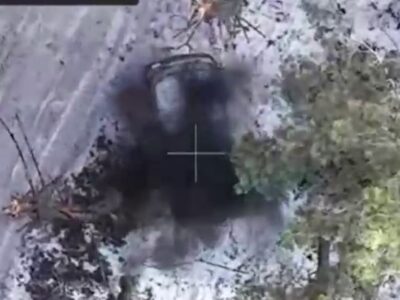 Українські захисники «закидали» дронами ворожу «Буханку» та 2 бліндажі  